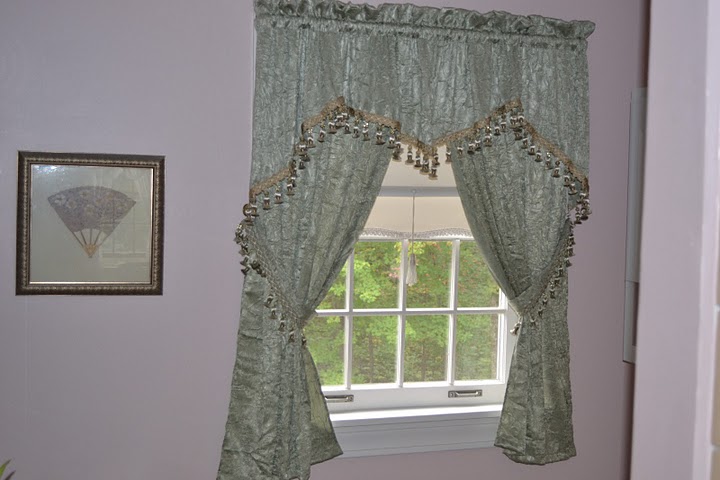 Here is an example of a freshly painted window.