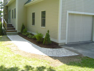 Paver Walkway with Curved Corner
